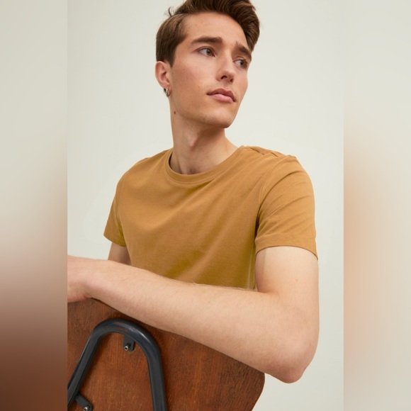 Jack & Jones Basic Long Fit T-Shirt - Picture 3 of 6